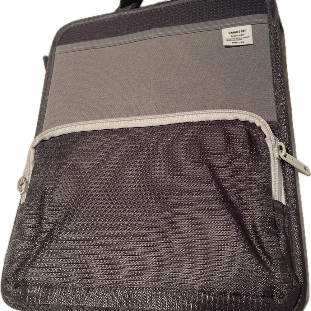 NWOT Men's Black and Gray Laptop Organizer Bag/ insert